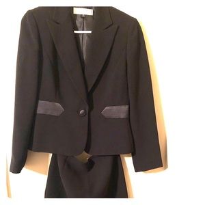Tahari black skirt suit